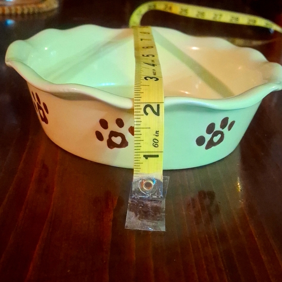 2 Dog Food dishes - Picture 3 of 8